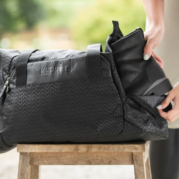 Kerrits EQ Duffle Bag Black - Picture 7 of 9